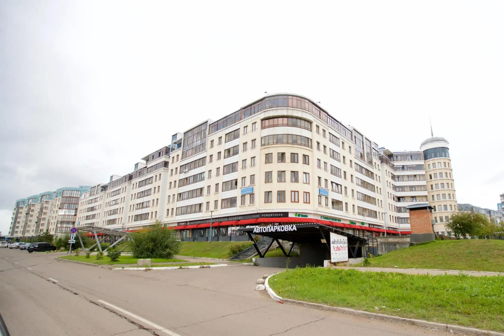 Фотография квартиры ApartmentFly (АпартментФлай) на улице Петра Ломако 14