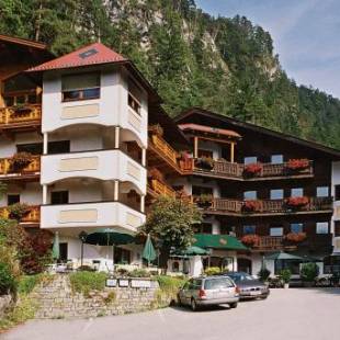 Фотографии гостиницы 
            Hotel Gasthof Felsenkeller