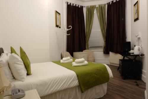 Фотография гостиницы Kensington Hotel