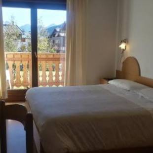 Фотографии гостиницы
Hotel Edelweiss