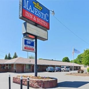 Фотография мотеля Majestic Inn & Suites