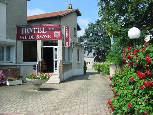 Фотография гостиницы Hotel Val De Saone Lyon Caluire Rillieux