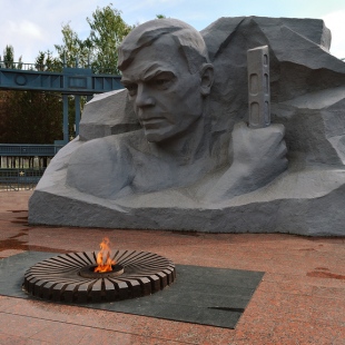 Фотография достопримечательности Мемориальный комплекс Вечный огонь