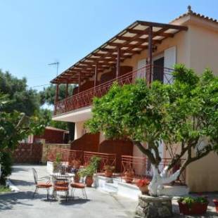 Фотографии гостевого дома
Alavastros Maisonettes Near 3 sandy beaches