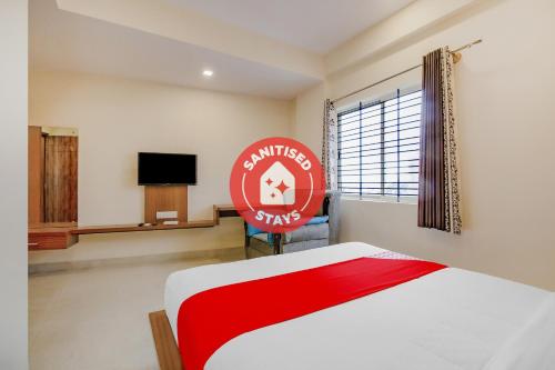 Фотография гостиницы Vaccinated Staff- OYO 77066 Anjani Fortune Suites