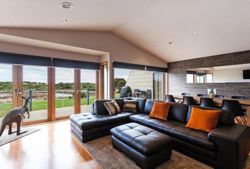 Фотографии гостевого дома 
            Esplanade Frontage 219a