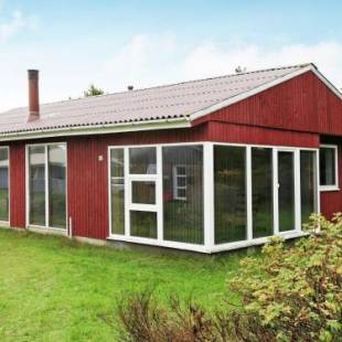 Фотографии гостевого дома 
            Three-Bedroom Holiday home in Oksbøl 49