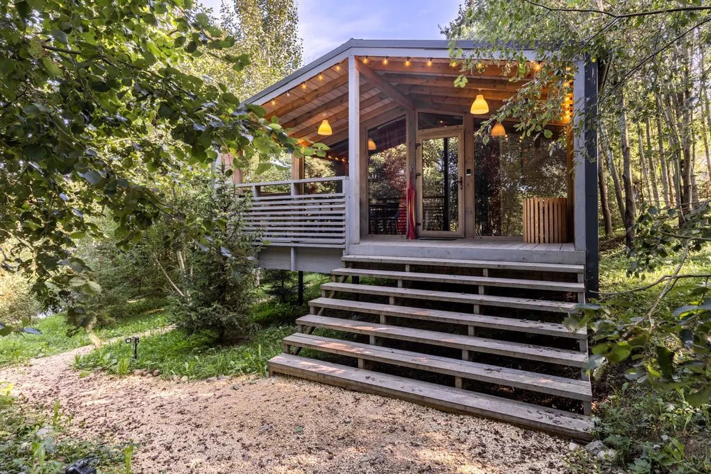 Фотография Коттеджа Частный дом в скандинавском стиле у озера Кипень на 6 гостей