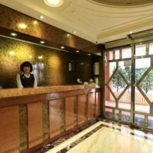 Фотографии мини отеля
Red Cabin Inn