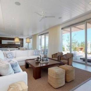 Фотографии гостиницы
Beach Enclave Long Bay