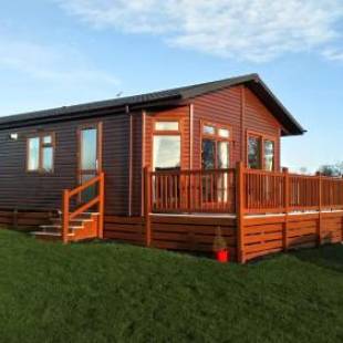 Фотографии гостевого дома
Mildreds Lodge with Hot Tub