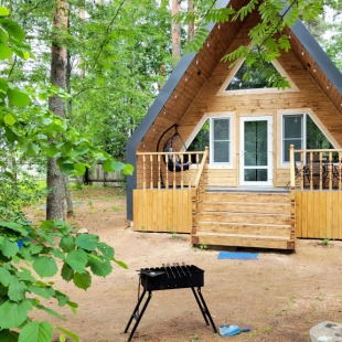 Фотография Коттеджа Частный дом Новый 6 местный дом у озера с банным чаном и баней.