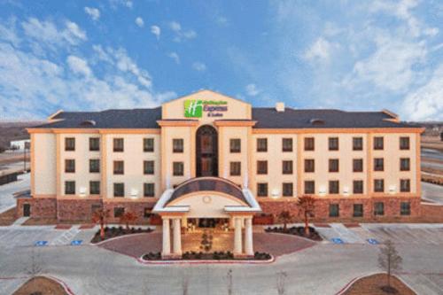 Фотография гостиницы Holiday Inn Express Denton UNT TWU, an IHG Hotel