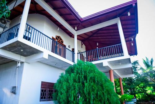 Фотография гостиницы Double Lake View Tissa & Safari