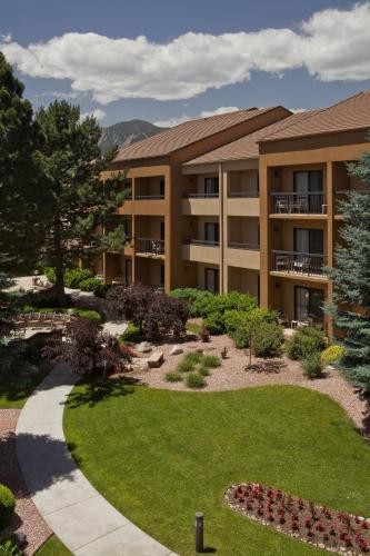 Фотография гостиницы Courtyard by Marriott Boulder