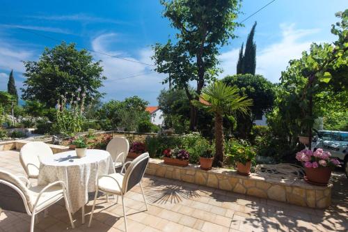 Фотография гостевого дома Apartments with a parking space Novi Vinodolski - 11702