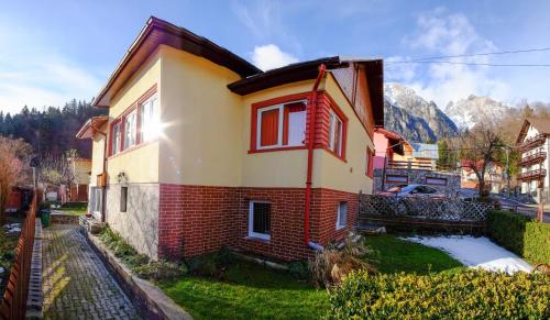 Фотография гостевого дома Pensiunea Sebastian