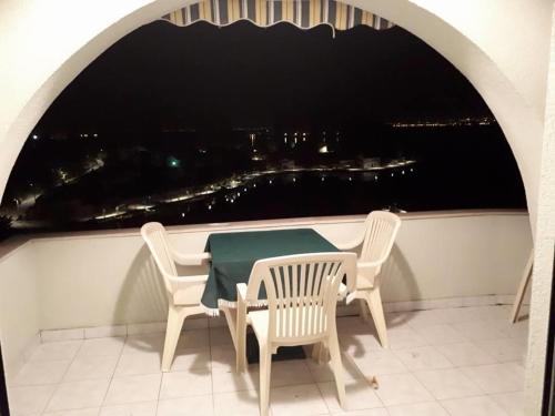 Фотография гостевого дома Seaside apartments with a swimming pool Kali, Ugljan - 14116