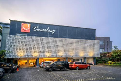 Фотография гостиницы Hotel Cemerlang