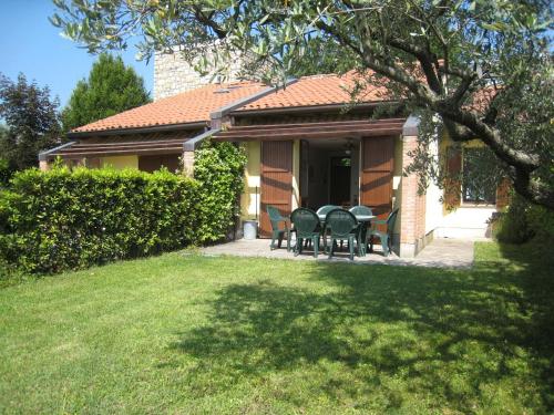 Фотография гостевого дома Modern Holiday Home with Swimming Pool near Lake in Lombardy