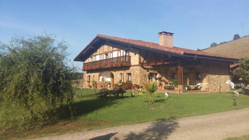 Фотография гостевого дома Lezamakoetxe