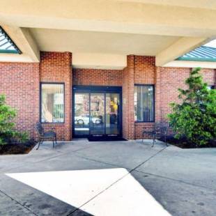 Фотографии гостиницы 
            Comfort Inn Blacksburg University Area