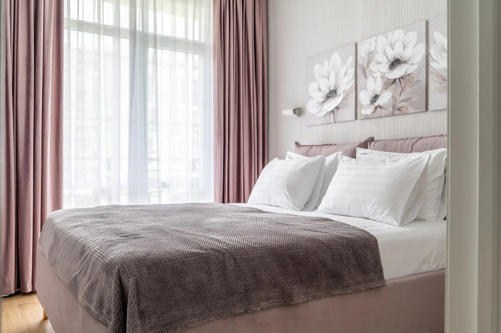 Фотография квартиры Апартаменты Red Apartments Арт Лайт Сити Смит