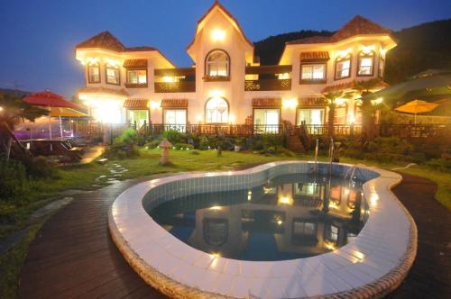 Фотография гостевого дома Red Praha Pension