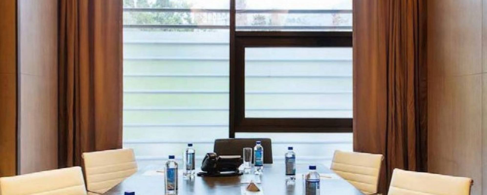 Фотографии комнаты для переговоров Казань