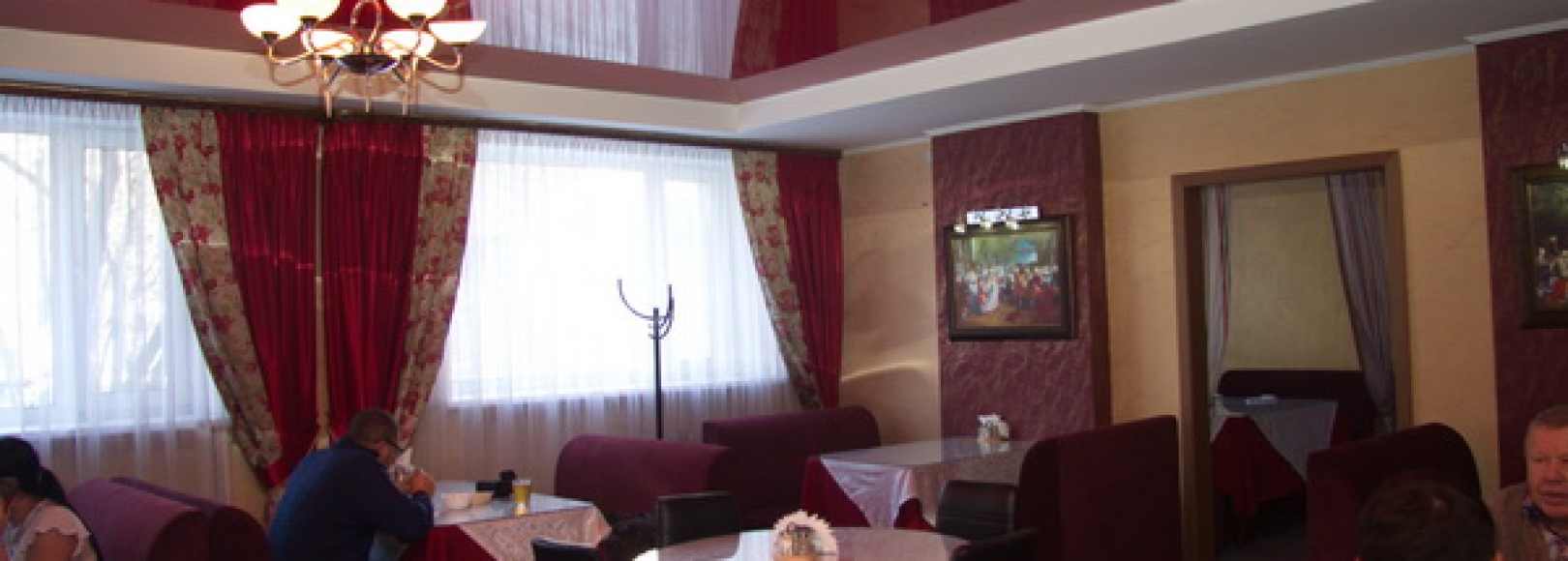 Фотография банкетного зала Версаль