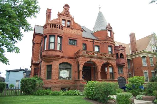 Фотография мини отеля Schuster Mansion Bed & Breakfast