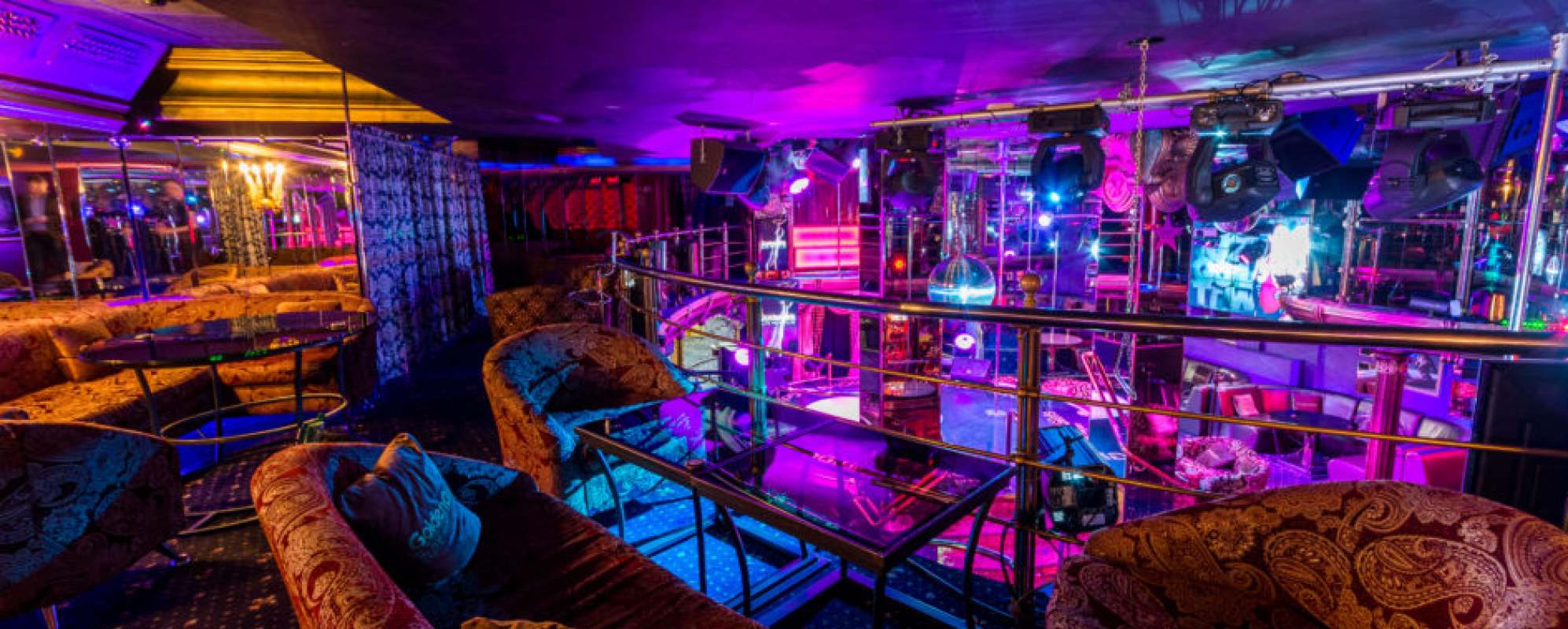 Фотографии банкетного зала Golden Girls Зал 2 этажа