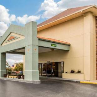 Фотографии гостиницы
Quality Inn Opryland Area