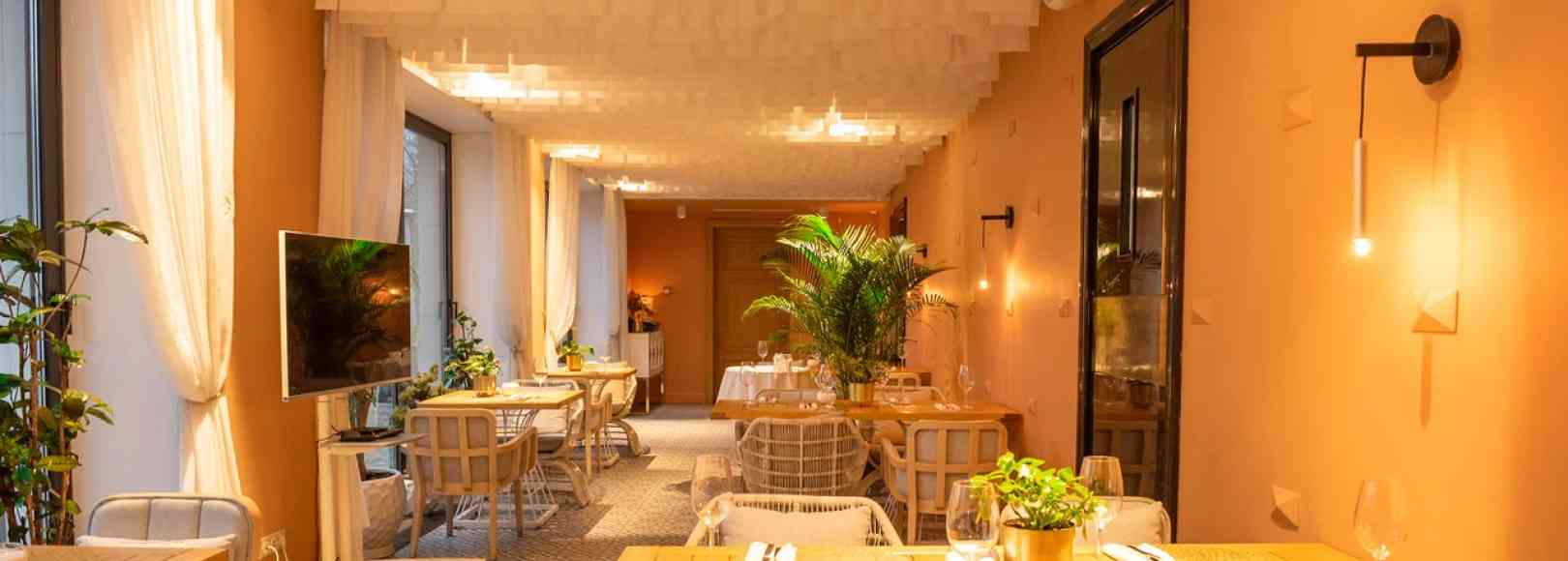 Фотография банкетного зала Зимний сад OXUS