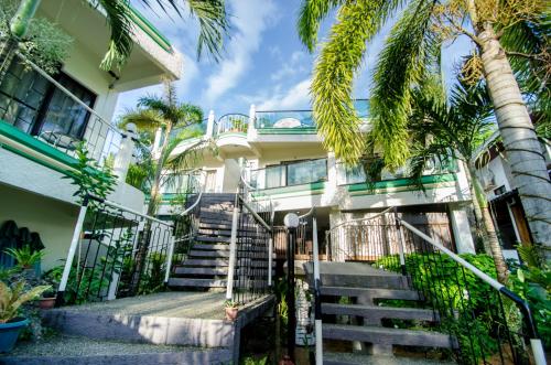 Фотография гостиницы Turtle Inn Resort