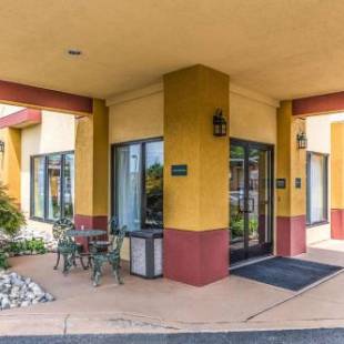 Фотографии гостиницы
Rodeway Inn Conference Center Montgomeryville