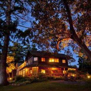 Фотографии мини отеля 
            Captain Whidbey Inn