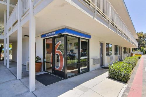 Фотография гостиницы Motel 6-Goleta, CA - Santa Barbara