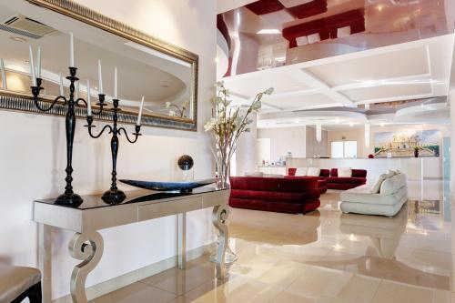 Фотография гостиницы Grand Hotel Sofia