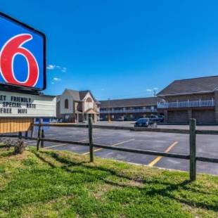 Фотографии гостиницы 
            Motel 6-Portsmouth, VA