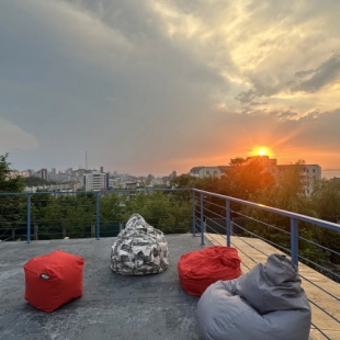 Фотография Коттеджа Частный дом с прудом террасами джакузи