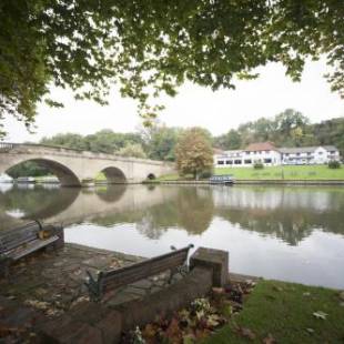 Фотографии гостиницы
Shillingford Bridge Hotel