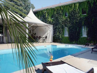 Фотография гостиницы Les Colonnes Strasbourg Zenith