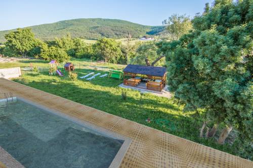 Фотографии гостевого дома
Династия