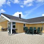 Фотография гостевого дома Three-Bedroom Holiday home in Blåvand 58