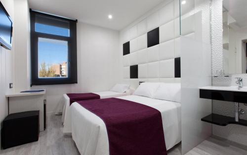 Фотография гостиницы Hotel Avenida de España