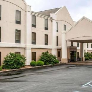 Фотографии гостиницы 
            Comfort Inn Near Six Flags St. Louis