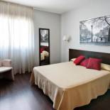 Фотография гостевого дома Hostal T4