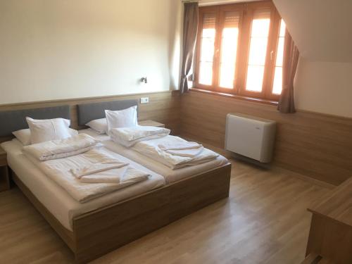 Фотография мини отеля Mayer Pince Panzió