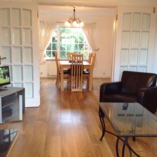 Фотографии гостевого дома
13 Pearse Tce.